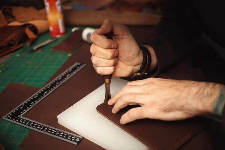 Beginner Guide: Leatherworking Tools You Need (And Don’t)